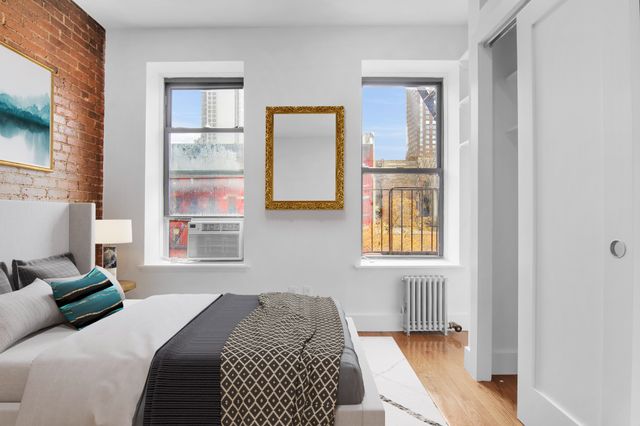 $2,995 | 313 East 78th Street, Unit 2B | Upper East Side