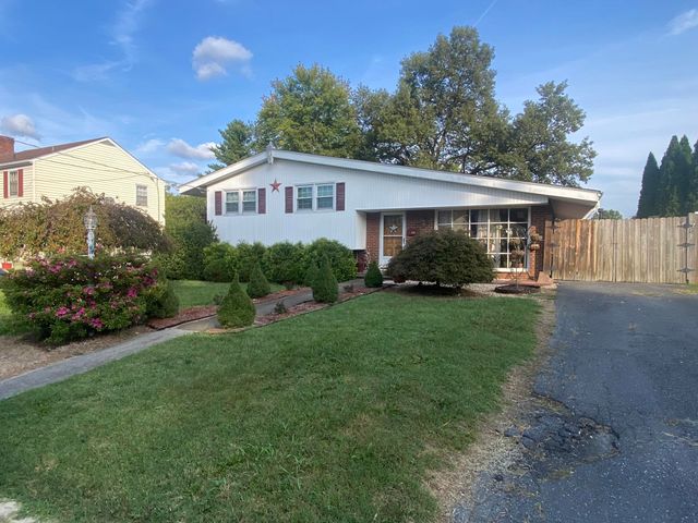 $350,000 | 420 South Laurel Avenue | Waynesboro