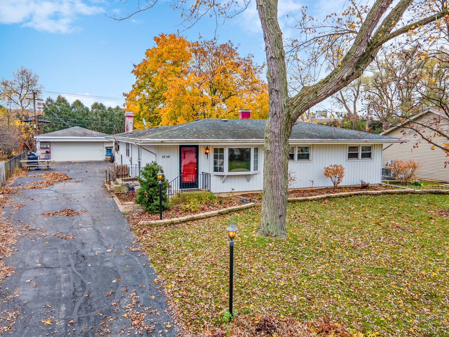 a front view of house with yard