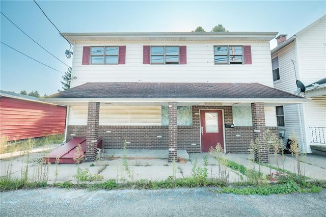 $68,000 | 44 Yankeetown Avenue | Lucerne Mines