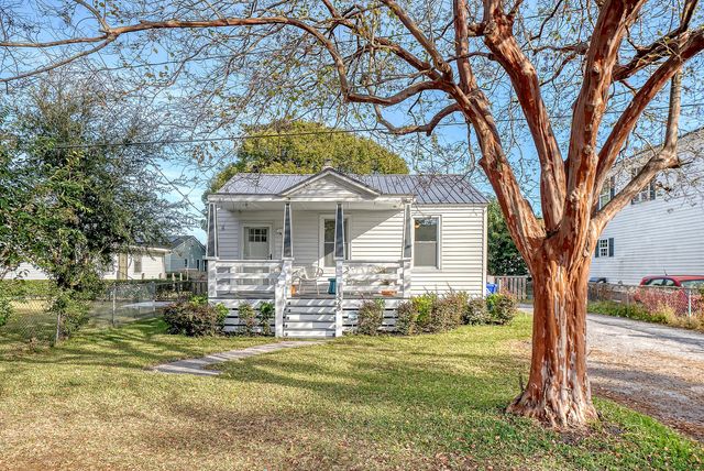 $2,500 | 1328 Cottonwood Street | Silver Hill-Magnolia