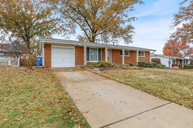 $199,500 | 2811 Woodbury Drive | Mehlville