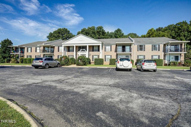 $175,000 | 216 University Parkway, Unit 21W | South Side Johnson City