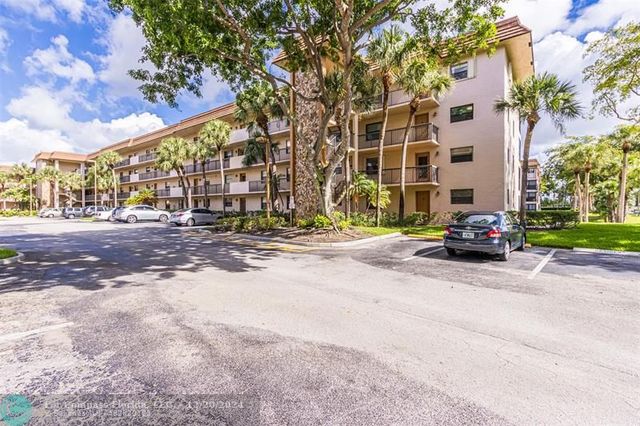 $175,000 | 4975 East Sabal Palm Boulevard, Unit 214 | Tamarac