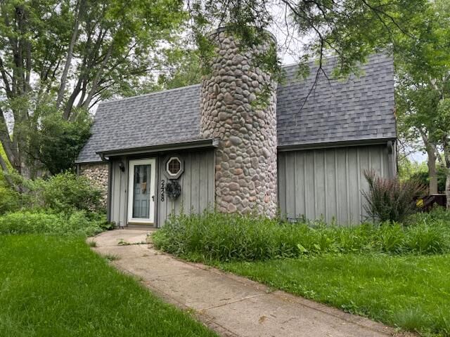 $499,000 | 2428 West Chestnut Road | Mequon