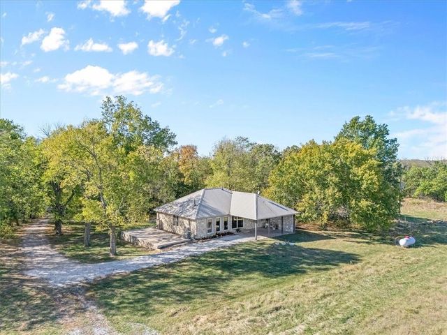 $971,000 | 25719 South Rodier Road | Dolan Township - Cass County