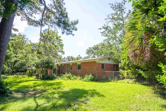 $1,750 | 1800 Jasmine Drive | Greater Brandt Hills