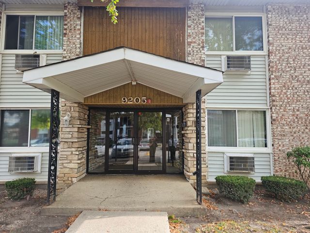 $159,000 | 9205 Bumblebee Drive, Unit 108H | Maine Township - Cook County