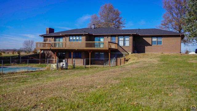 $468,000 | 7508 94th Street | Ozawkie Township - Jefferson County