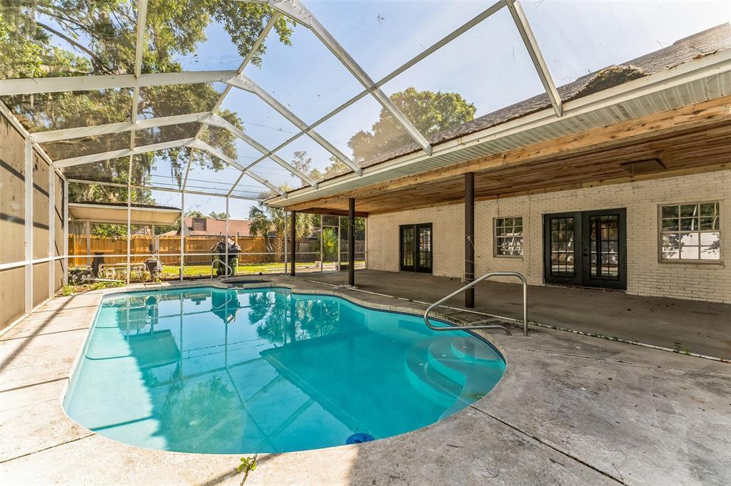 Mulberry fl discount pool