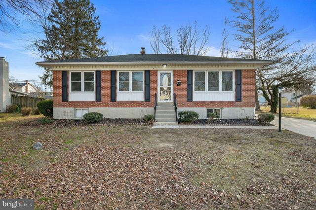 $335,000 | 368 Kesselring Avenue | Mayfair