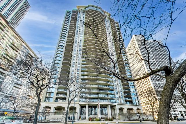 $1,025,000 | 1040 North Lake Shore Drive, Unit 7B | Gold Coast