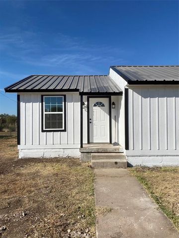 $135,000 | 610 Northwest 7th Street | Hamlin