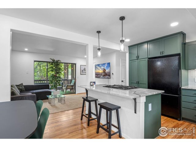 $1,085,000 | 2144 South Walnut Street, Unit 18 | Whittier