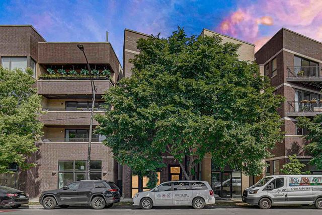 $465,000 | 2818 West Chicago Avenue, Unit 4 | West Town