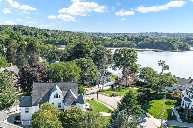 $3,769,000 | 6 Lakeview Road | Wedgemere