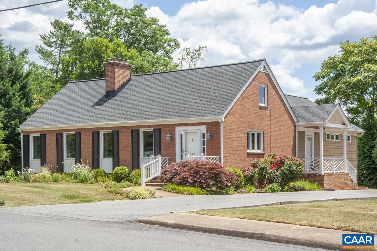 front view of house with a yard