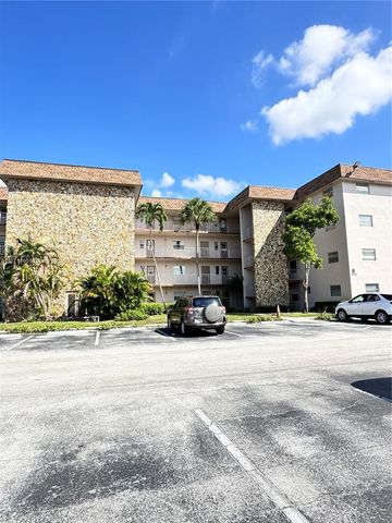 $1,800 | 8101 Southwest 24th Court, Unit 408 | Arrowhead Condominium