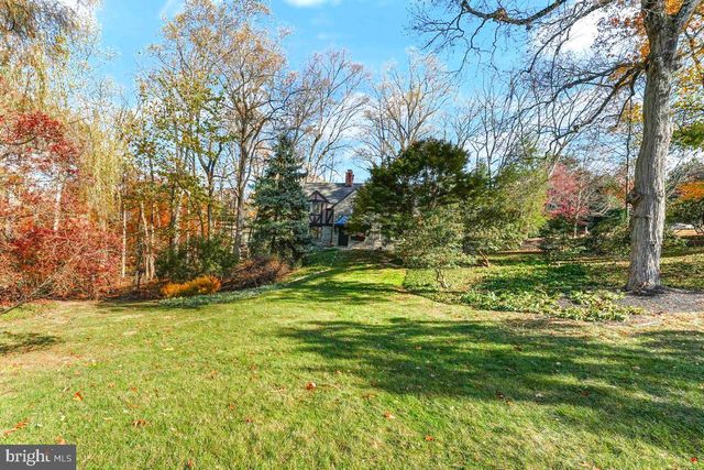 $935,000 | 134 Lakeview Drive | Upper Providence Township - Delaware County