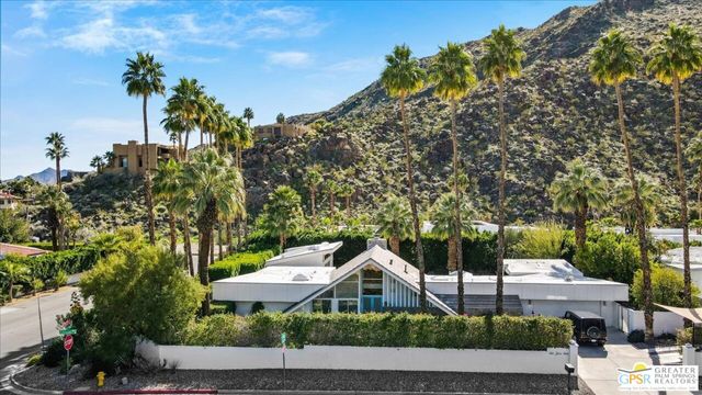 $3,495,000 | 605 West Crescent Drive | Vista Las Palmas