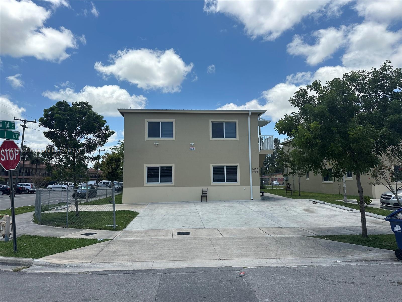 a front view of house with yard