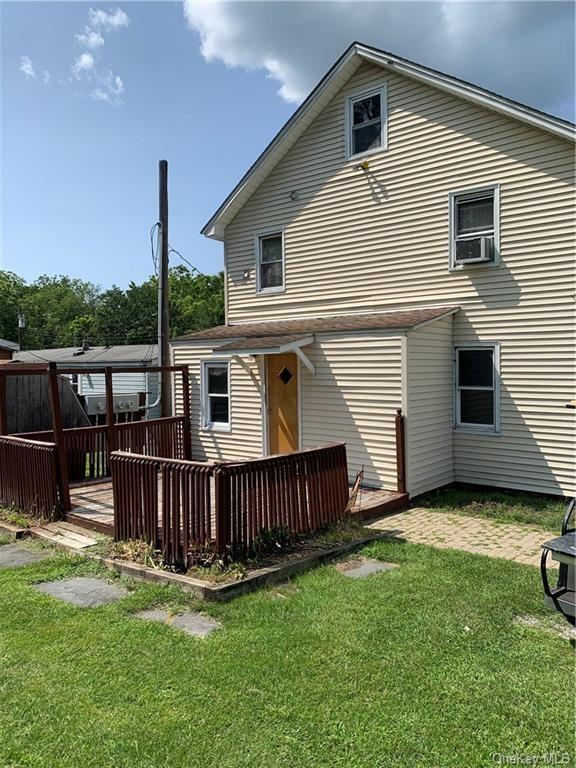 Main Entrance w/expansive deck