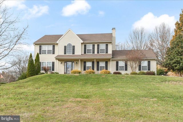 $519,900 | 24 West Hunter Creek Lane | London Grove Township - Chester County