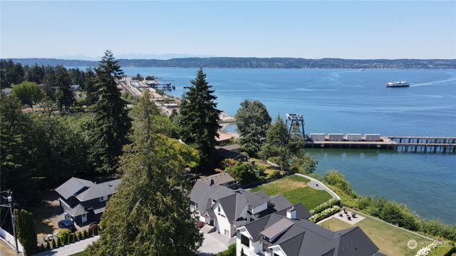 $869,950 | 3710 West Mukilteo Boulevard, Unit D | Boulevard Bluffs