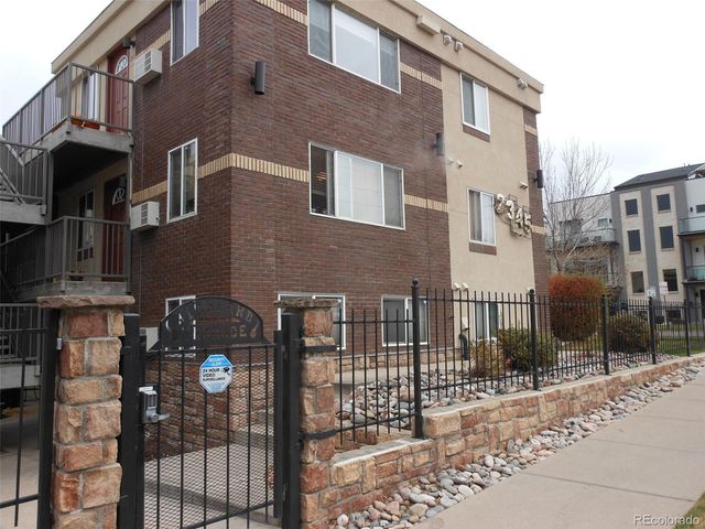 $1,875 | 2345 Clay Street, Unit 106 | Jefferson Park