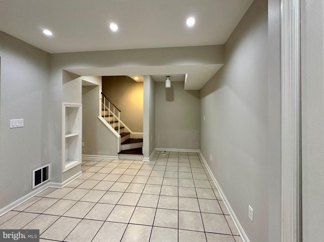 $1,200 | 1212 Brethour Court | Sugarland Run