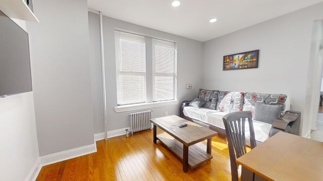 $3,500 | 39-70 62nd Street, Unit 2L | Woodside