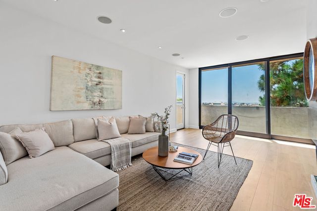 $1,185,000 | 930 North Wetherly Drive, Unit 204 | West Hollywood Vicinity