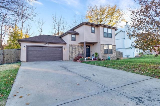 $320,000 | 8933 Ann Avenue | West Kansas City