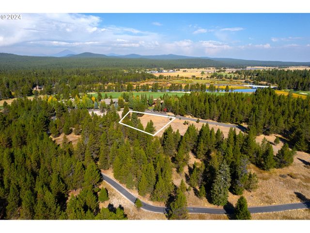 $624,000 | 56835 Nest Pine Drive | Sunriver