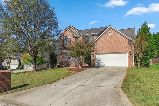 $454,900 | 2927 Shady View Drive | High Point