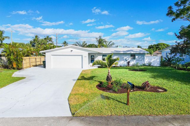 $610,000 | 1115 Southeast Alamanda Lane | Kreuger West