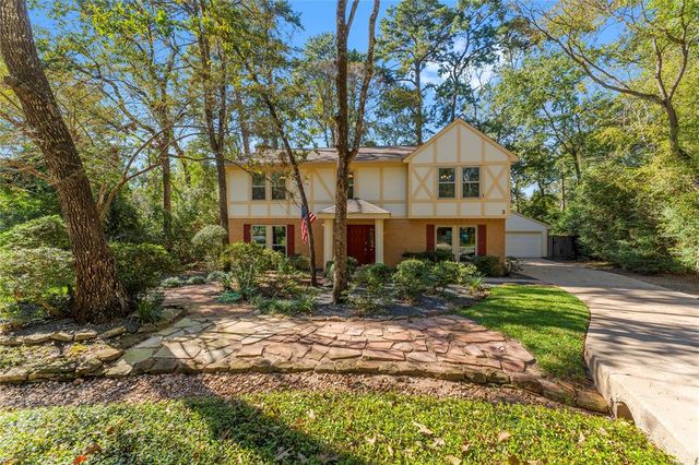 $425,000 | 3 East Wandering Oak Drive | Panther Creek