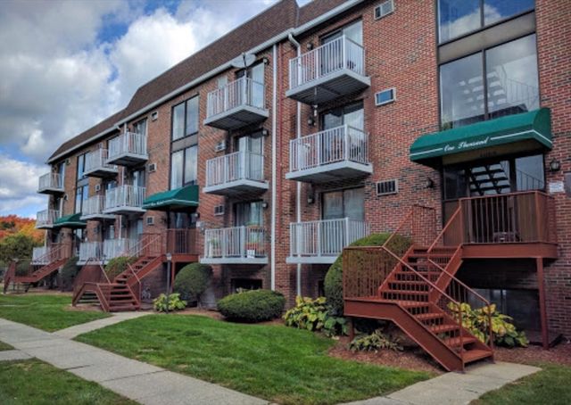 $2,400 | 1186 Worcester Road, Unit 920 | Framingham Center