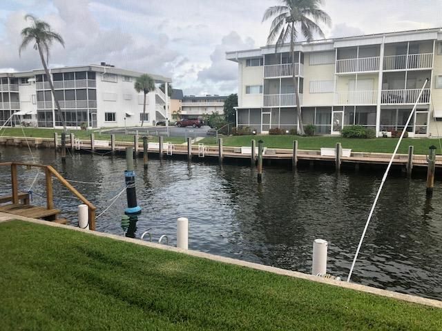 $388,000 | 100 Wettaw Lane, Unit 18 | North Palm Beach