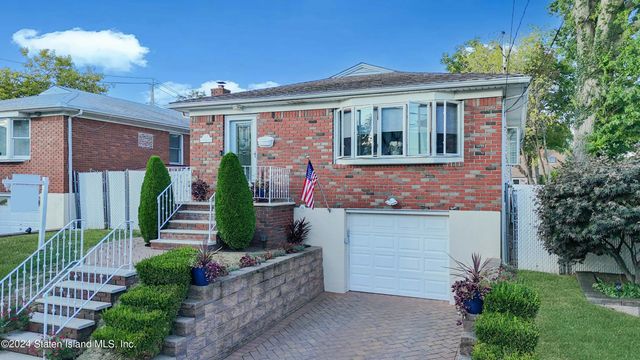 $829,000 | 53 Ridgecrest Avenue | Eltingville