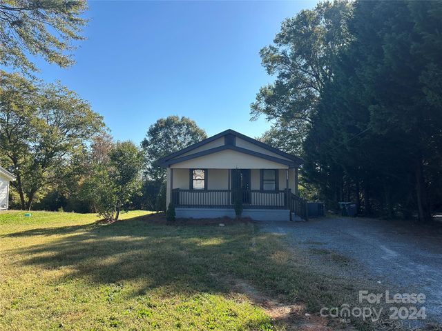 $1,295 | 111 Hillcrest Drive | Bessemer City