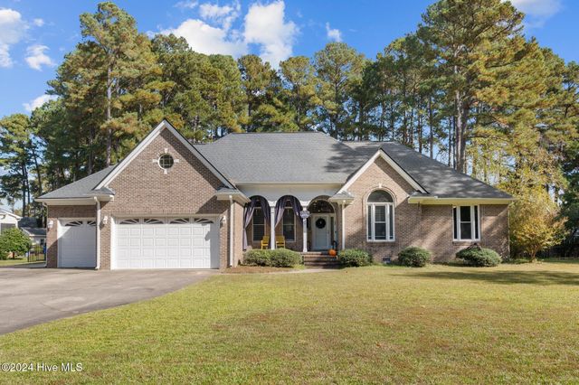 $475,000 | 5019 Country Club Drive North | Country Club Colony