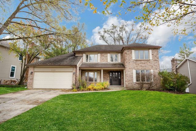 $625,000 | 2328 Remington Drive | Naperville