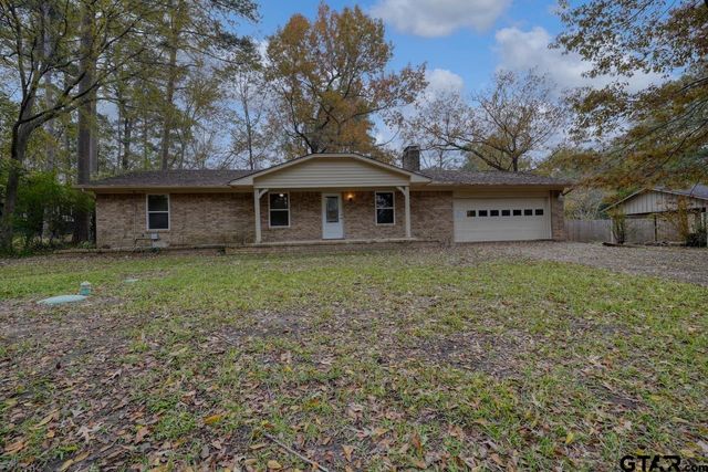 $279,900 | 210 Canyon Drive | Hideaway Lake