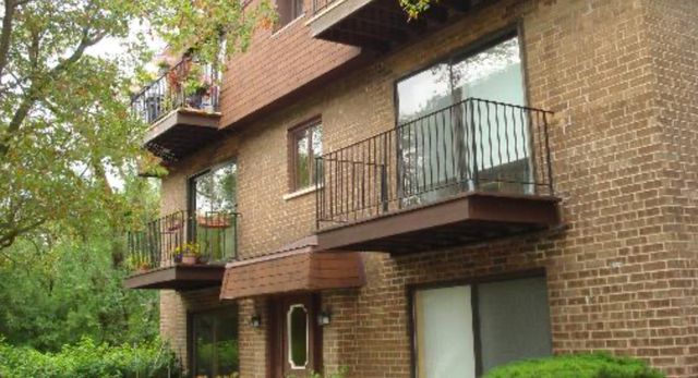 $180,000 | 9824 Bianco Terrace, Unit F | Maine Township - Cook County