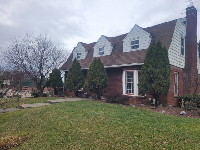 $249,000 | 321 Conklin Avenue | Southside East