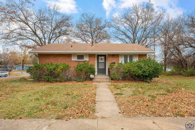 $199,500 | 2904 Southwest Hillcrest Road | Topeka