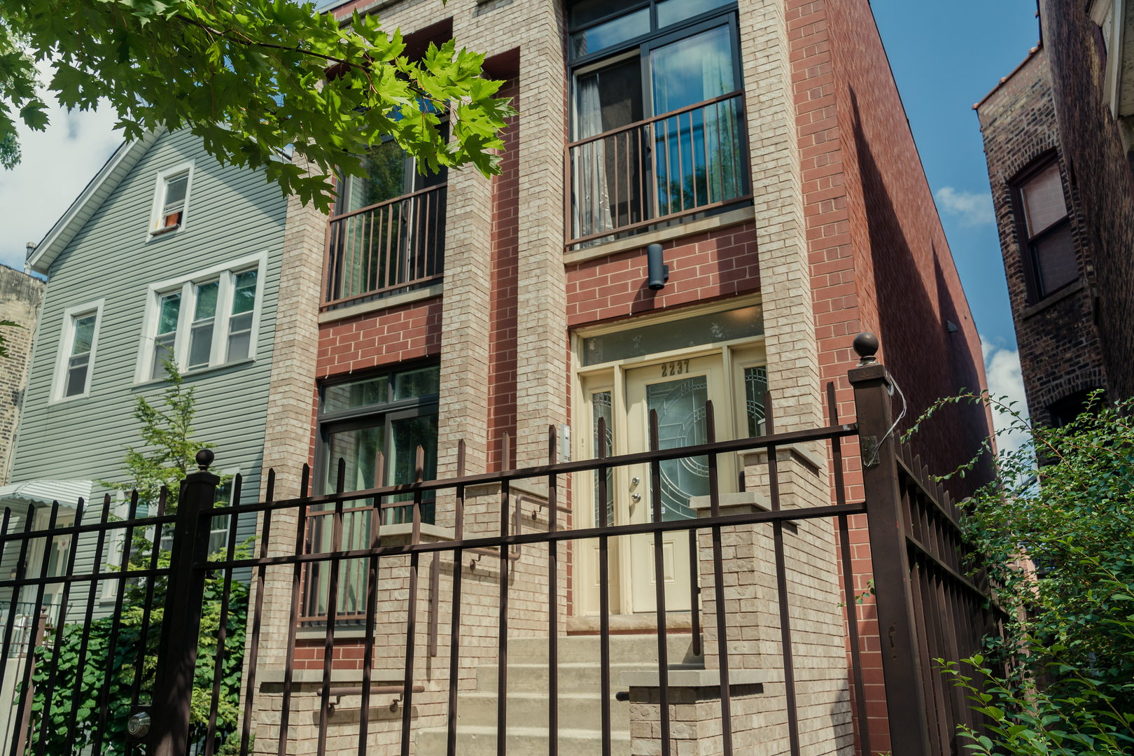 2237 North Campbell Avenue, Chicago, IL 60647 | Compass