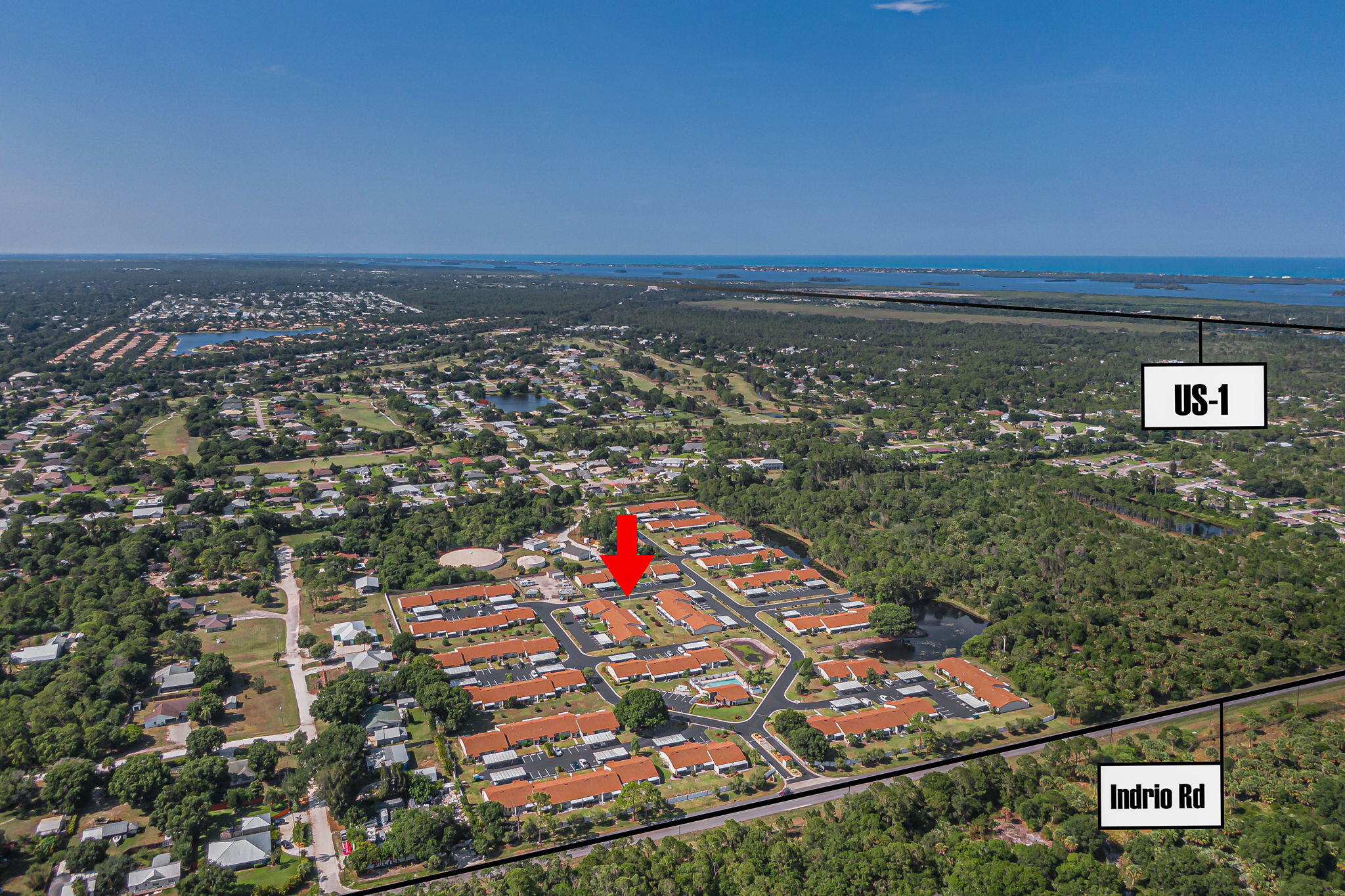 an aerial view of multiple house