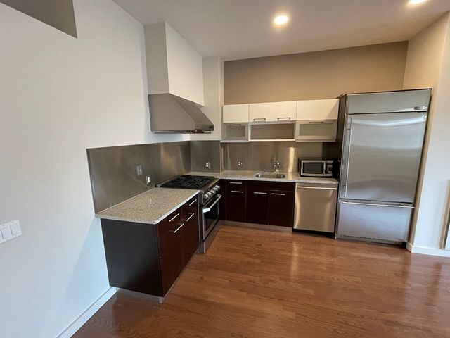 $3,200 | 88 Kingston Street, Unit 6B | Financial District